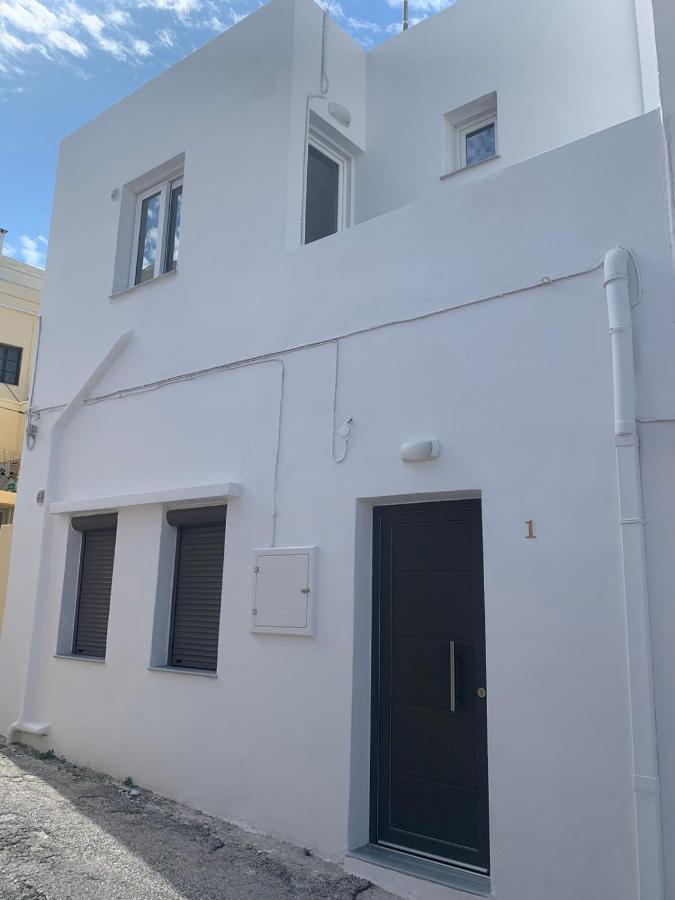 Smyrnis Apartments Ermoupoli Luaran gambar