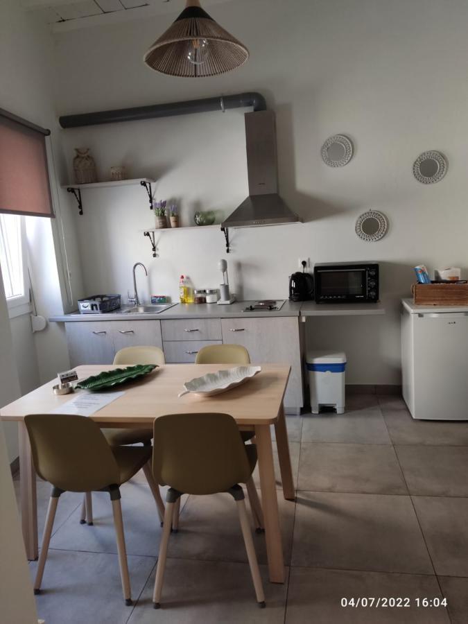 Smyrnis Apartments Ermoupoli Luaran gambar