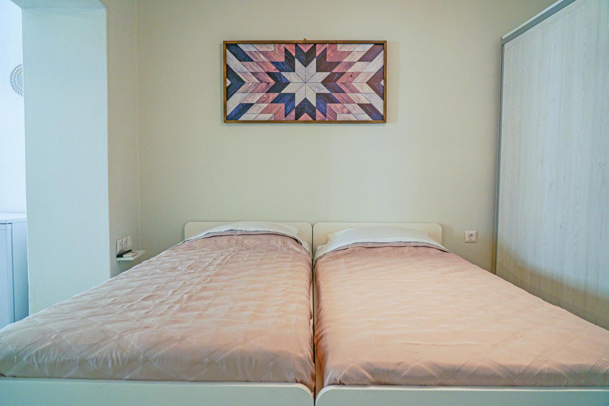 Smyrnis Apartments Ermoupoli Bilik gambar